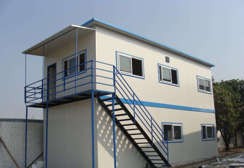 青島活動(dòng)板房