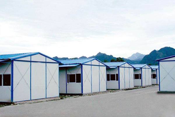 青島活動(dòng)板房