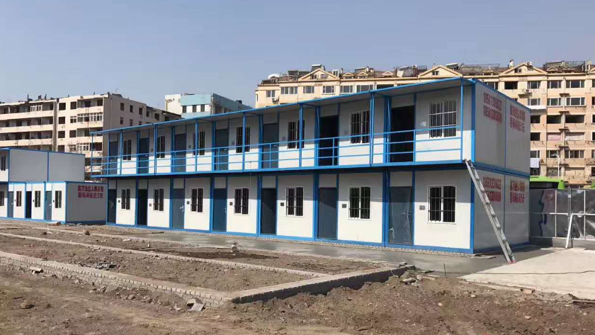 青島活動(dòng)板房